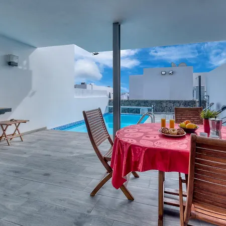 Marina- Heated Pool Villa Playa Blanca